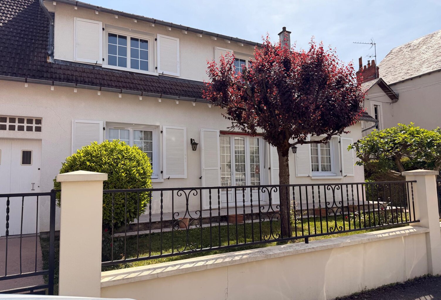 Maison à proximité du centre ville et de toutes les écoles — photo 1