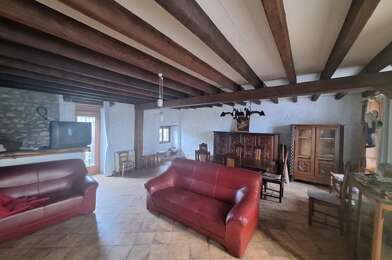 Maison 7 pièces 85162 €