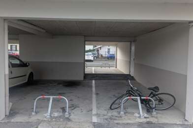 Garage  14800 €