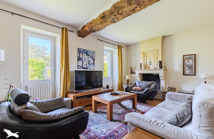 Maison en pierre de 9 pièces principales — photo 2