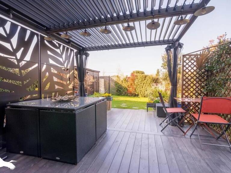 Villa de 5 pièces principales — photo 1