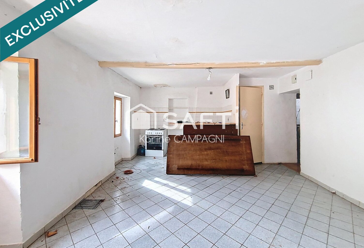 IMMEUBLE À FORT POTENTIEL AU CUR DE FONTAINE-DE-VAUCLUSE — photo 1