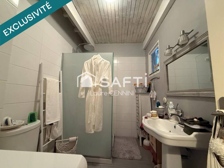 Jolie maison de ville, à proximité des commerces — photo 1