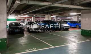 Garage  36 m² à vendre à Suresnes (92150)