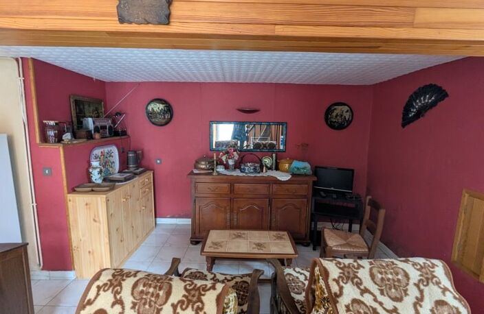 Maison en pierre de 3 pièces principales — photo 2