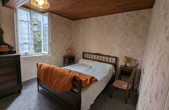 Maison en pierre de 3 pièces principales — photo 5