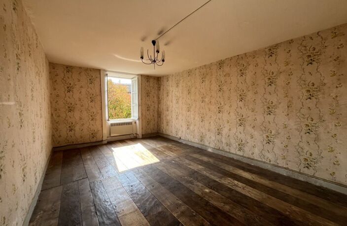 Maison en pierre de 3 pièces principales — photo 5