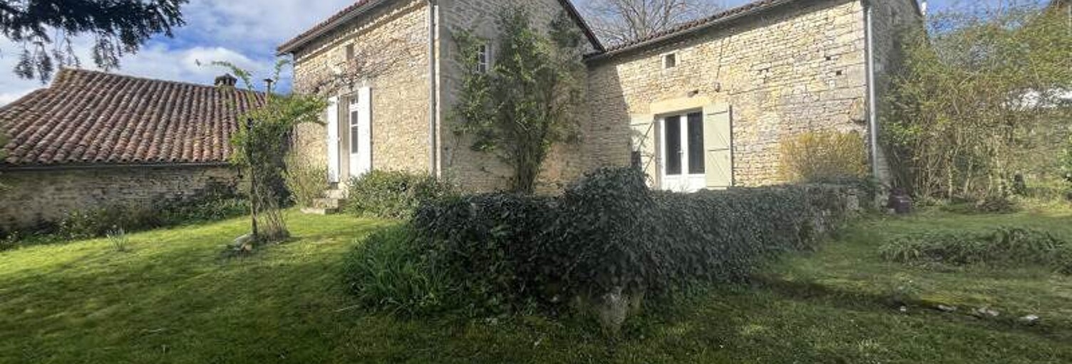Maison 6 Pièces 130 m² à vendre à Benest (16350)
