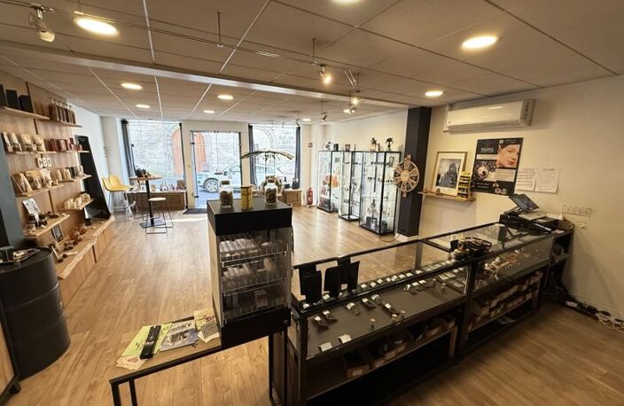Vente immeuble   Angoulême (16000) — photo 2
