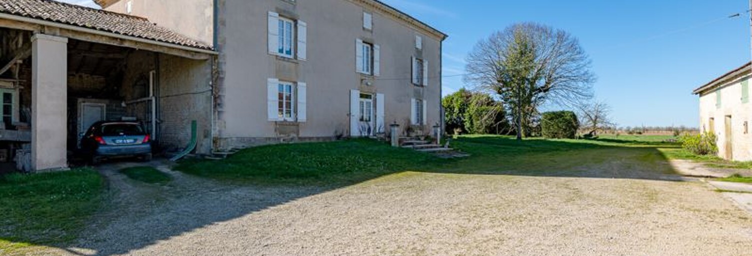 Maison 13 Pièces 370 m² à vendre à Matha (17160)