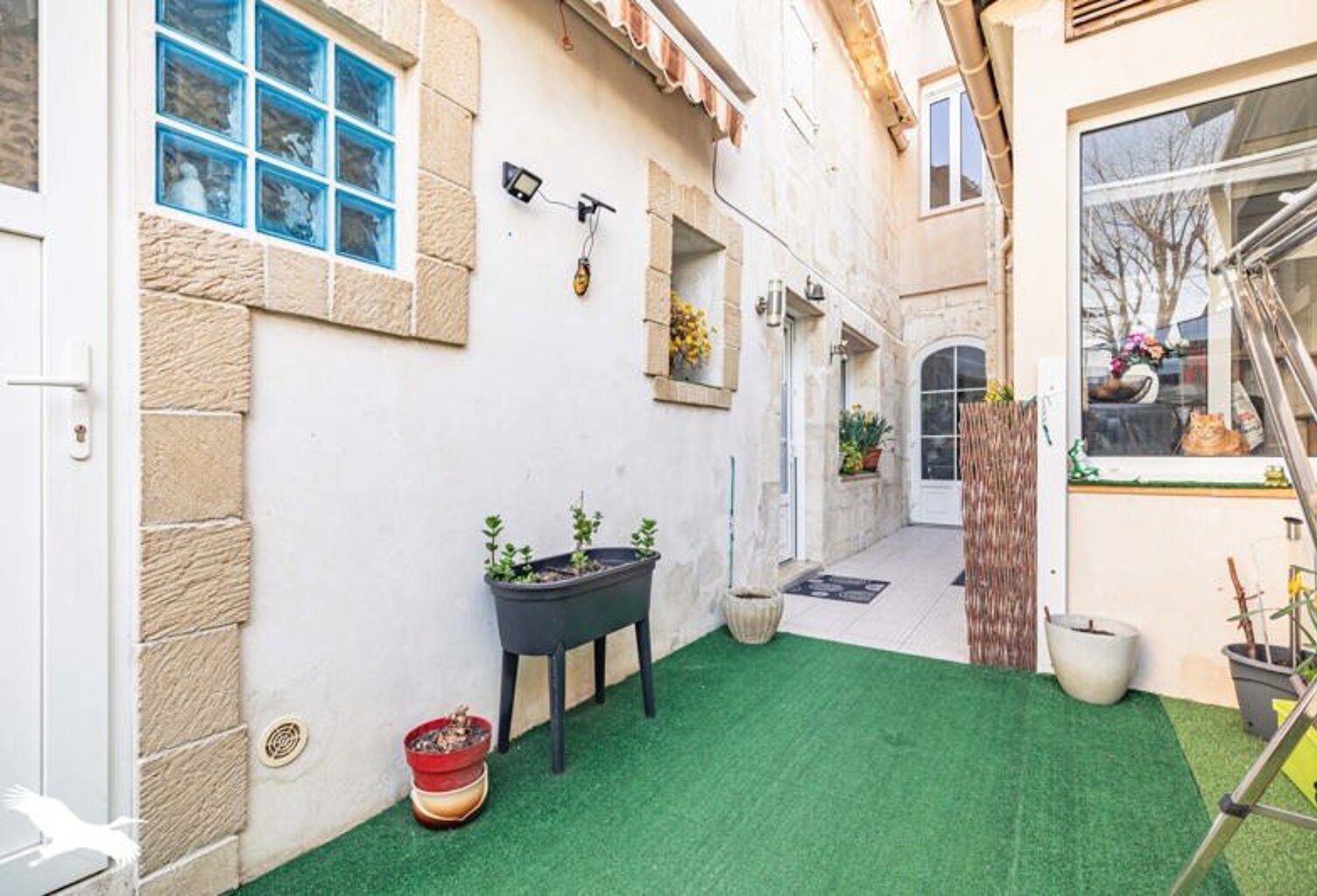 Maison de ville de 6 pièces principales — photo 1