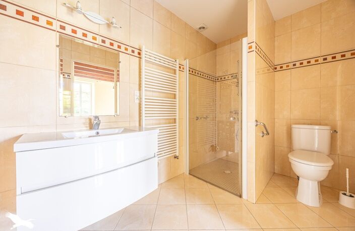 Maison en pierre de 5 pièces principales — photo 4