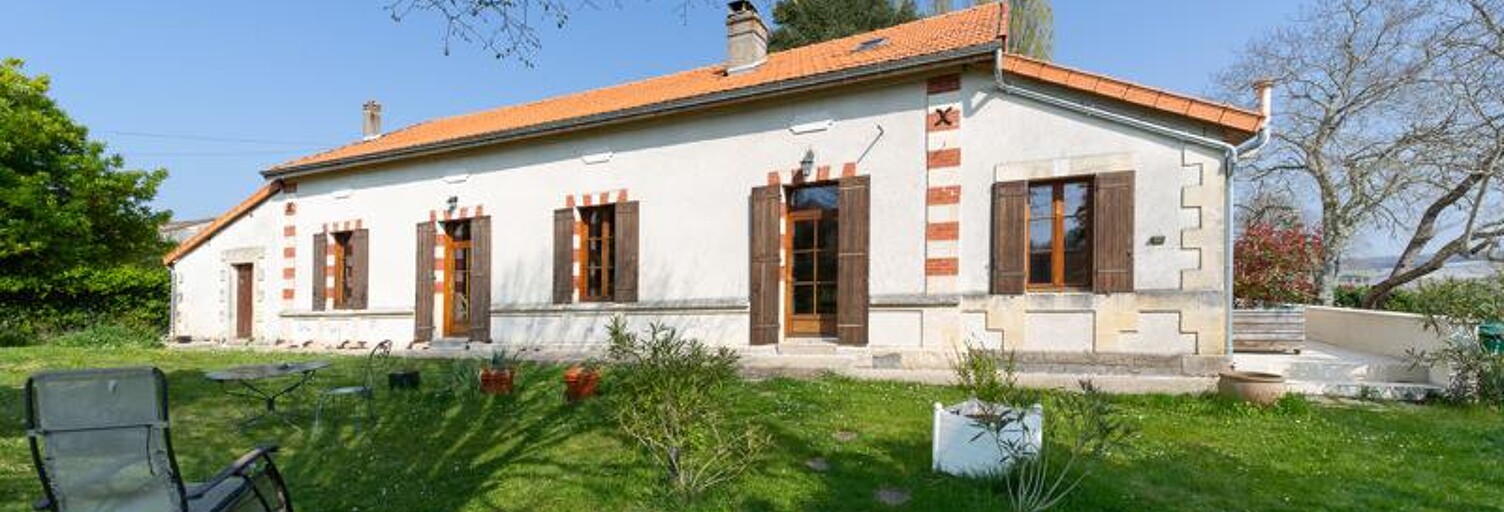 Maison 7 Pièces 207 m² à vendre à Montendre (17130)