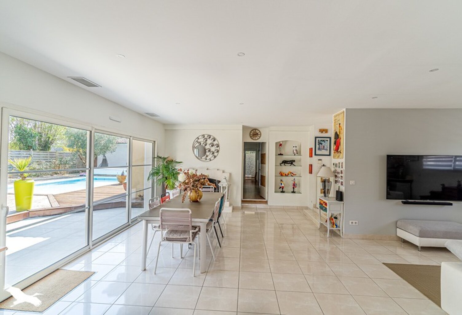Contemporaine de 6 pièces principales — photo 1