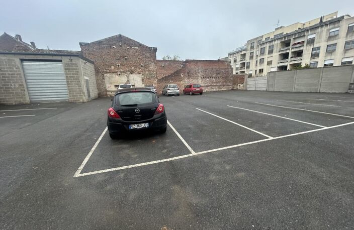 Place de parking à louer en CENTRE-VILLE DE CAMBRAI — photo 2
