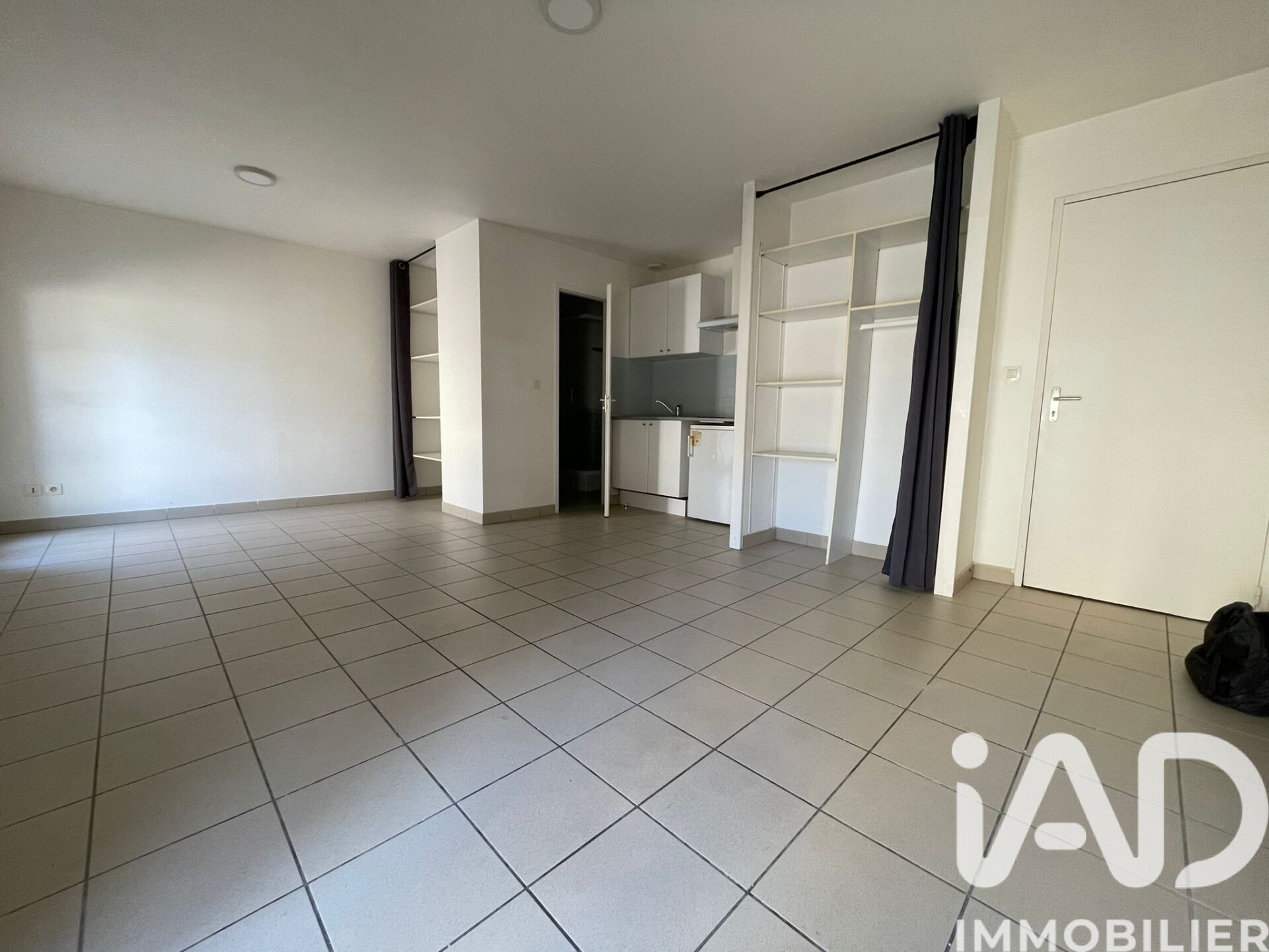 Vente Immeuble 400 m² - Photo 2