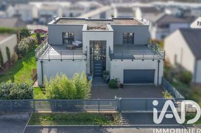 Maison 6 pièces 740000 €