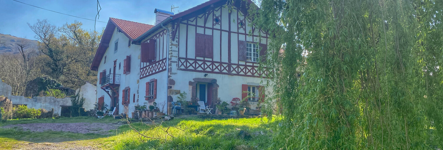 Maison 10 Pièces 346 m² à vendre à Saint-Jean-Pied-de-Port (64220)