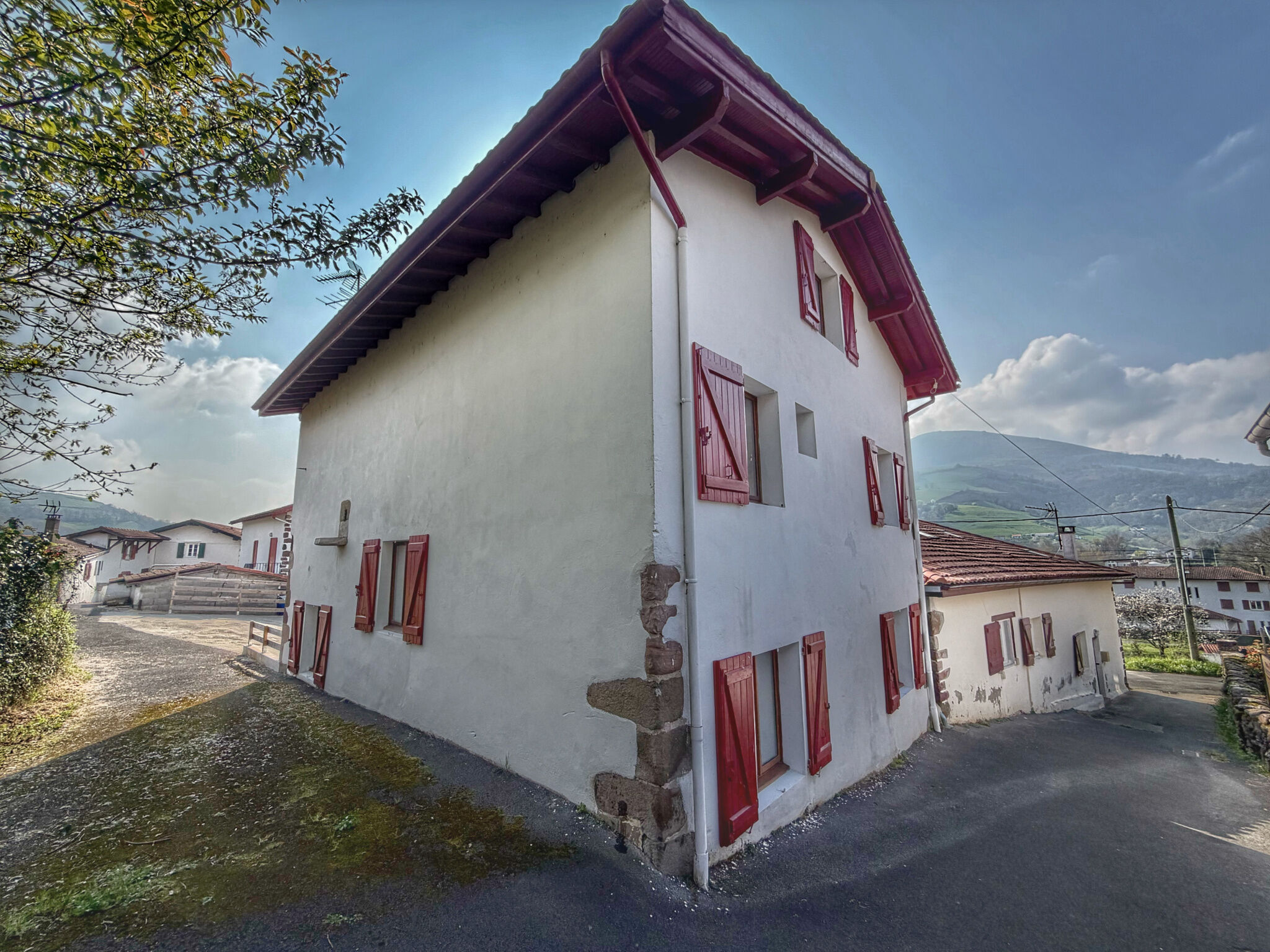 Villa / Maison  T4 à vendre Saint-Étienne-de-Baïgorry 64430