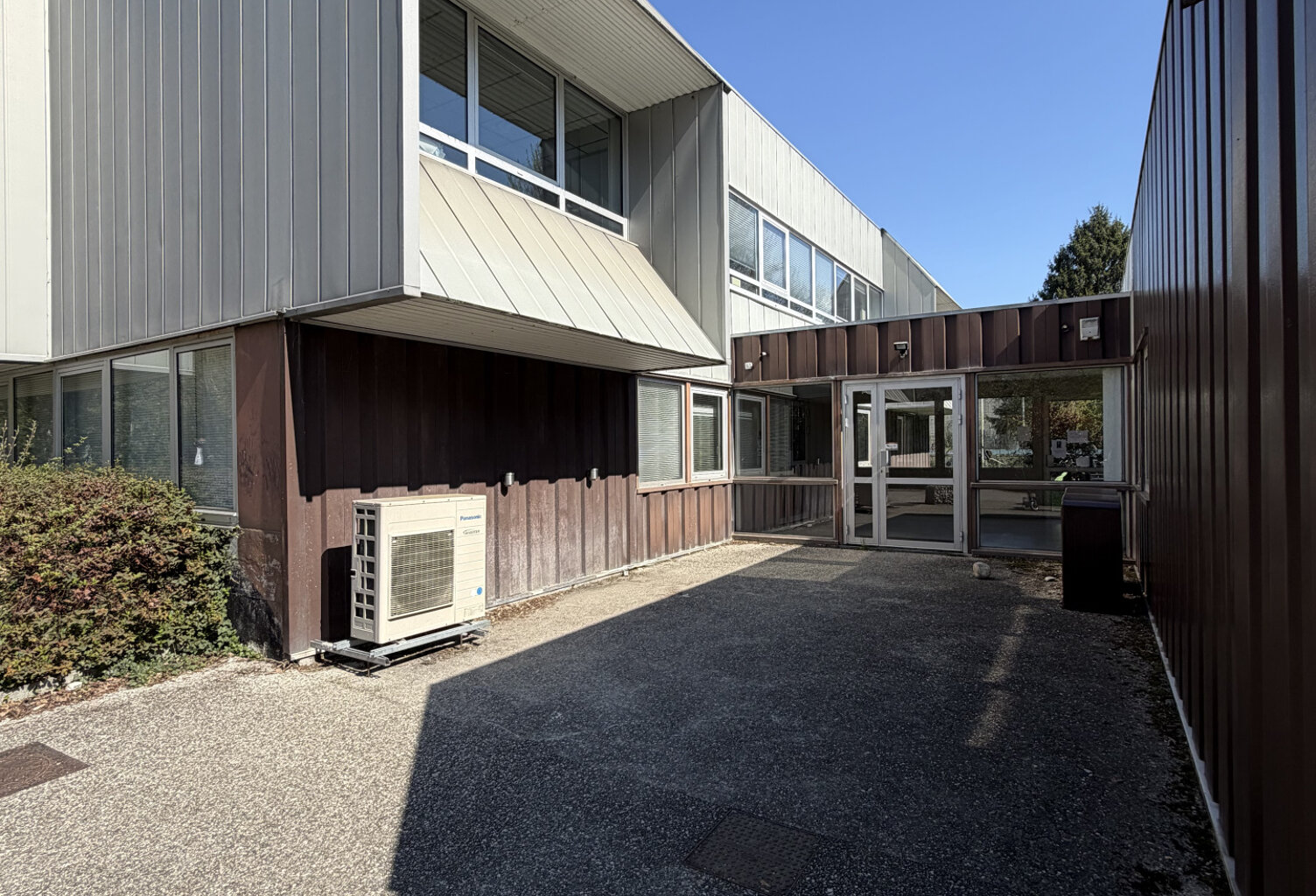 Bureaux 105 m2 — photo 1
