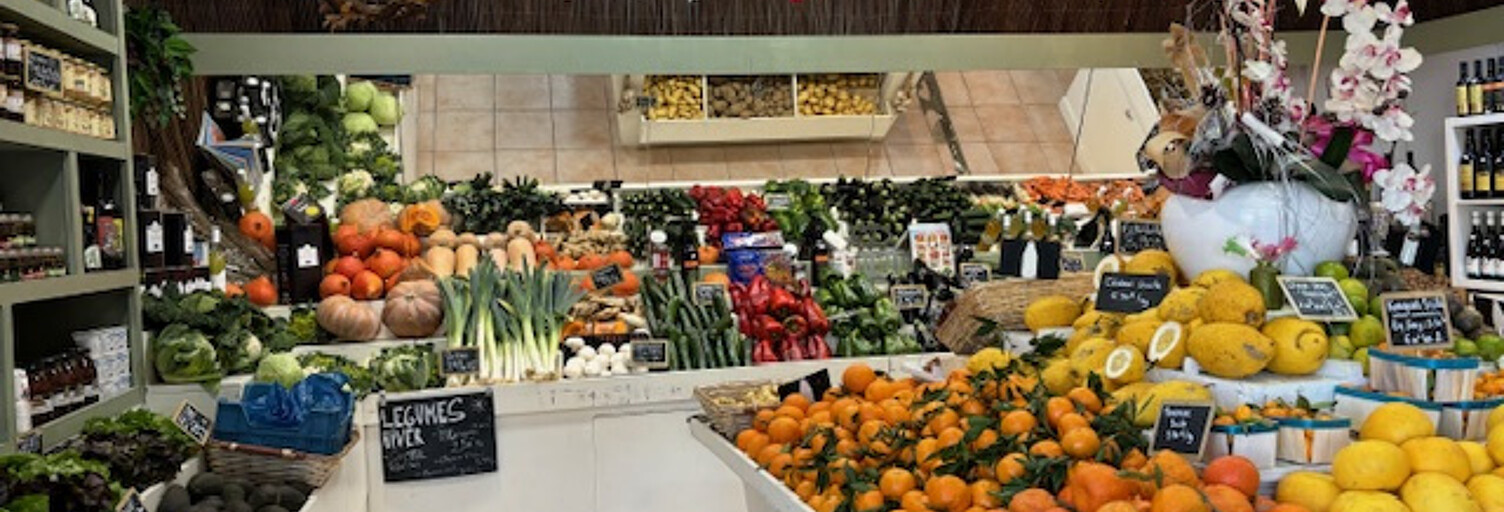 Commerce  55 m² à vendre à Saint-Cyr-sur-Mer (83270)