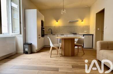 Appartement 2 pièces 700 €