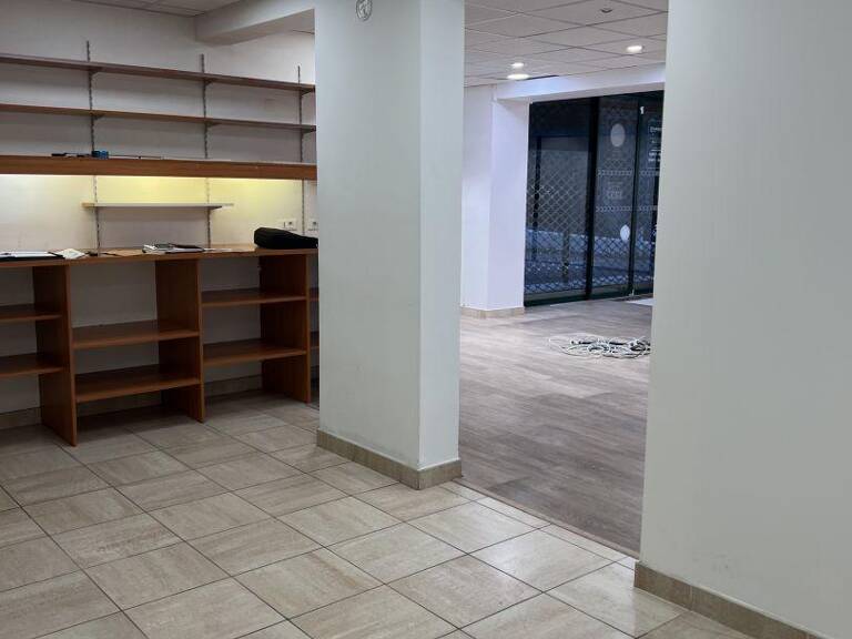 Vente Murs commerciaux 166 m&sup2; — photo 1