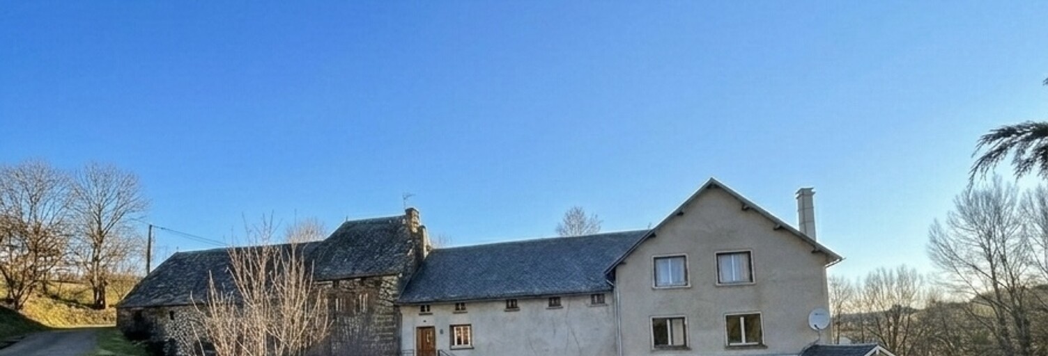 Maison 11 Pièces 227 m² à vendre à Gourdièges (15230)