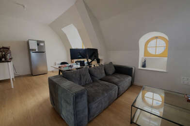 Appartement 3 pièces 686 €