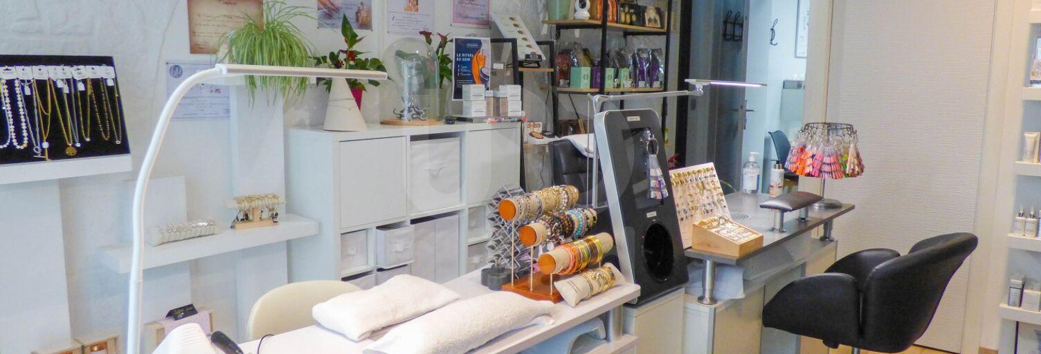 Commerce  100 m² à vendre à Fayence (83440)