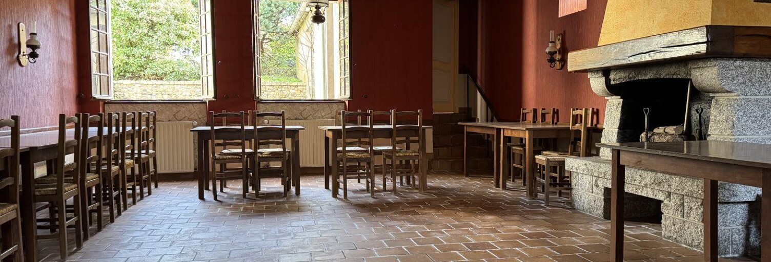 Commerce  450 m² à vendre à La Châtaigneraie (85120)