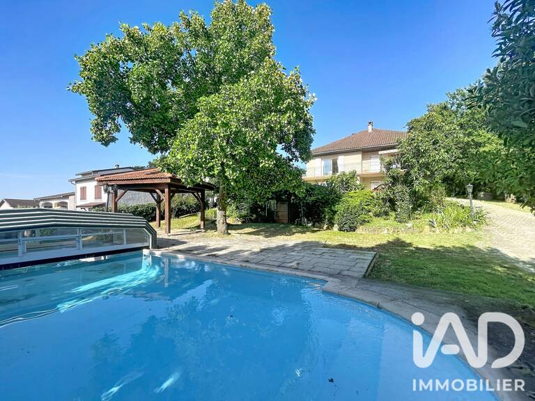 Vente Maison/villa 9 pièces — photo 1