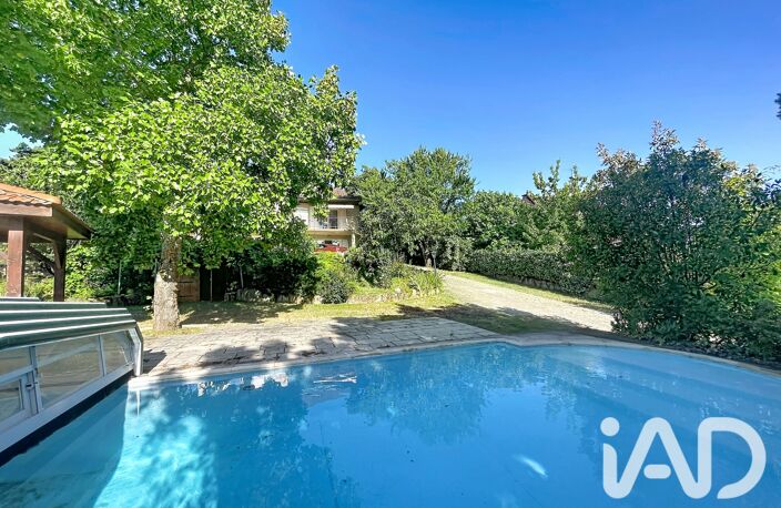 Vente Maison/villa 9 pièces — photo 2