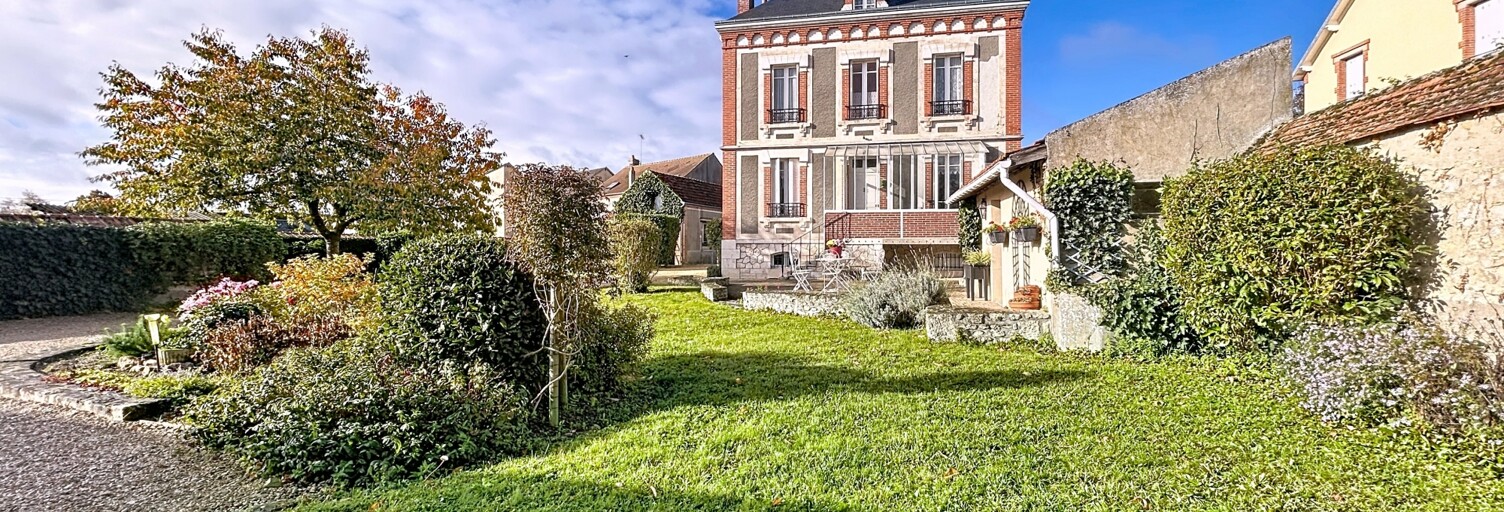 Maison 7 Pièces 173 m² à vendre à Beaune-la-Rolande (45340)