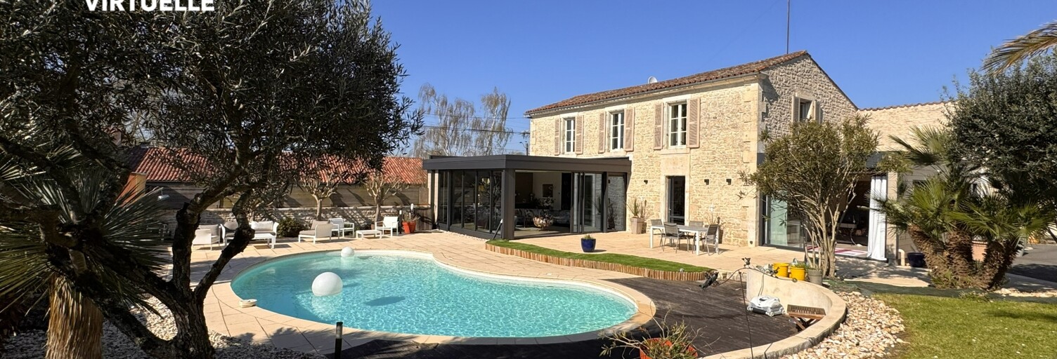 Maison 10 Pièces 260 m² à vendre à Fontenay-le-Comte (85200)