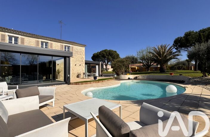 Vente Maison/villa 10 pièces — photo 2