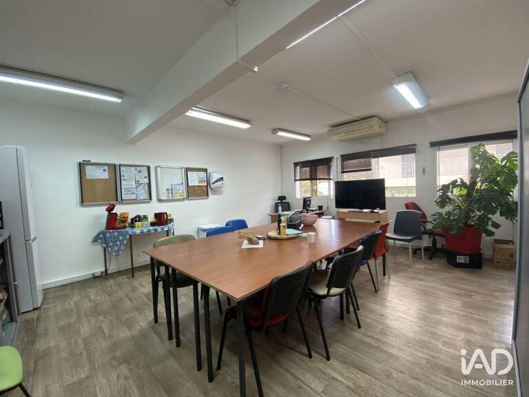 Vente Murs commerciaux 202 m&sup2; — photo 1