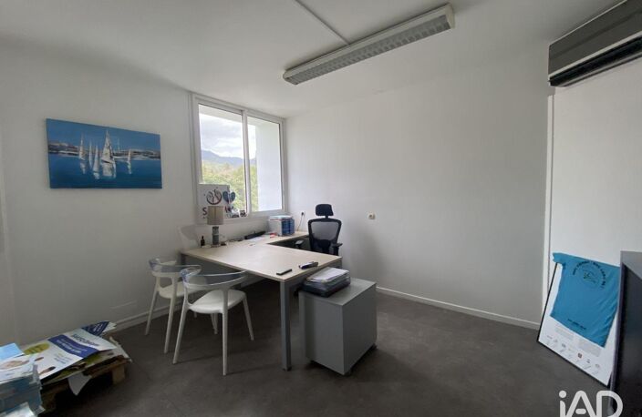 Vente Murs commerciaux 96 m&sup2; — photo 3