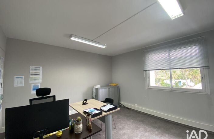 Vente Murs commerciaux 118 m&sup2; — photo 2