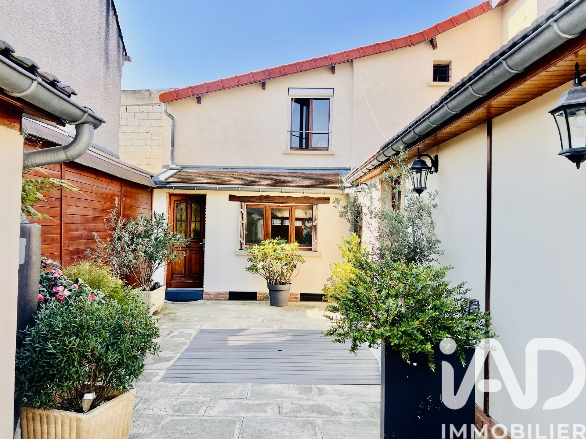 Stains - 135m² - 6p. - 4ch.