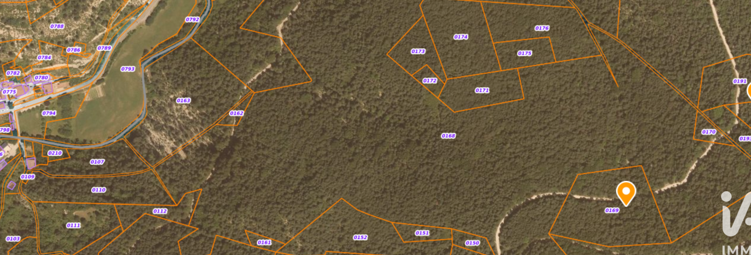 Terrain  16280 m² à vendre à Châtillon-en-Diois (26410)