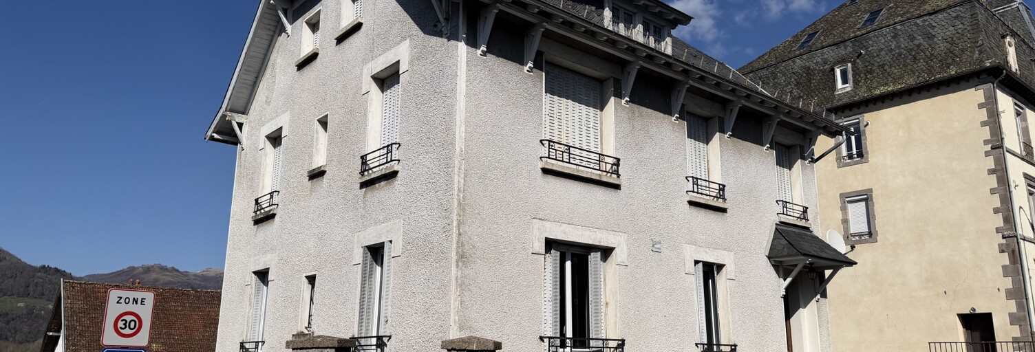 Maison 6 Pièces 134 m² à vendre à Vic-sur-Cère (15800)
