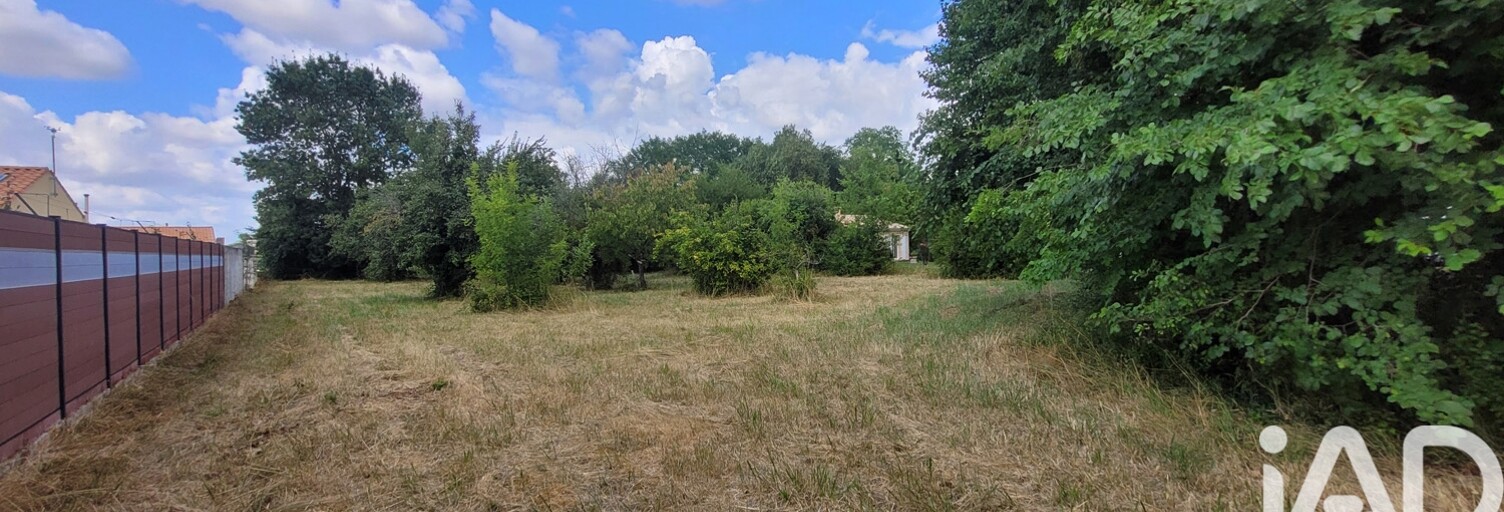 Terrain  1927 m² à vendre à Nantillé (17770)