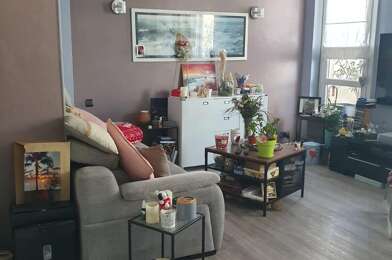 Appartement 3 pièces 230400 €