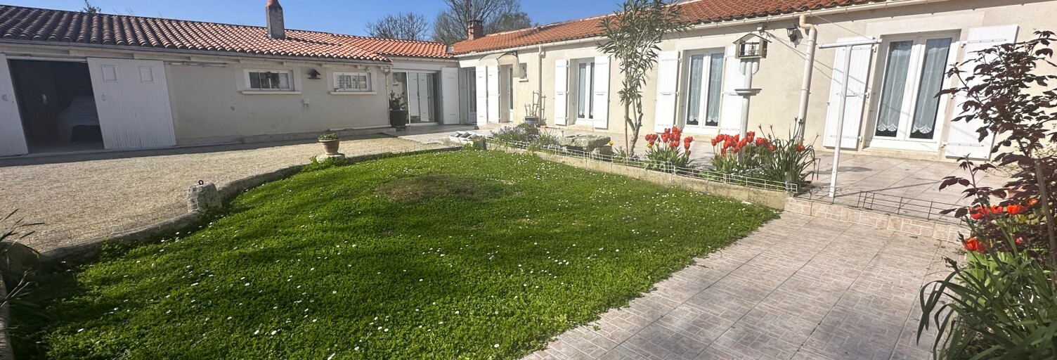 Maison 4 Pièces 133 m² à vendre à Montroy (17220)