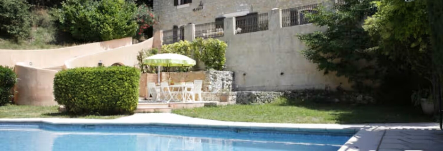 Maison 7 Pièces 205 m² à vendre à Nice (06000)