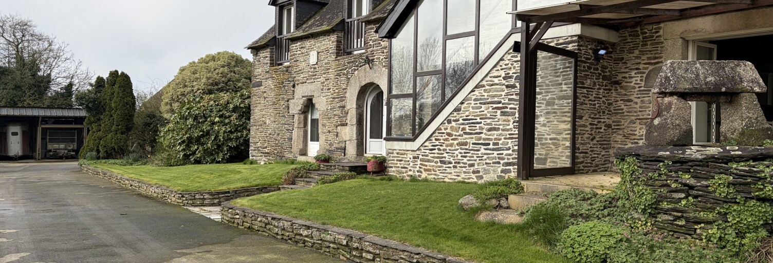 Maison 8 Pièces 182 m² à vendre à Saint-Igeaux (22570)