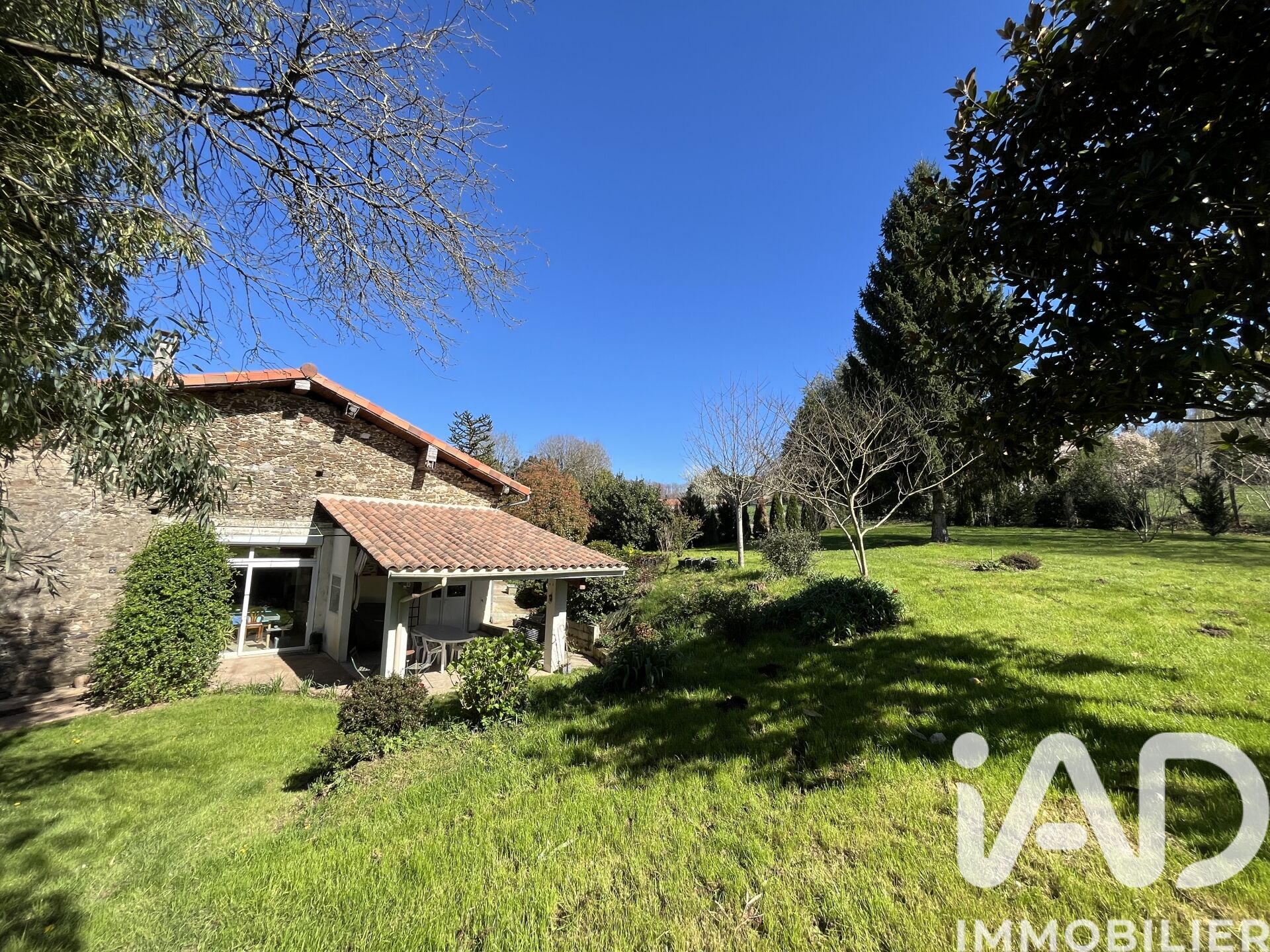 Montemboeuf - 130m² - 6p. - 4ch.