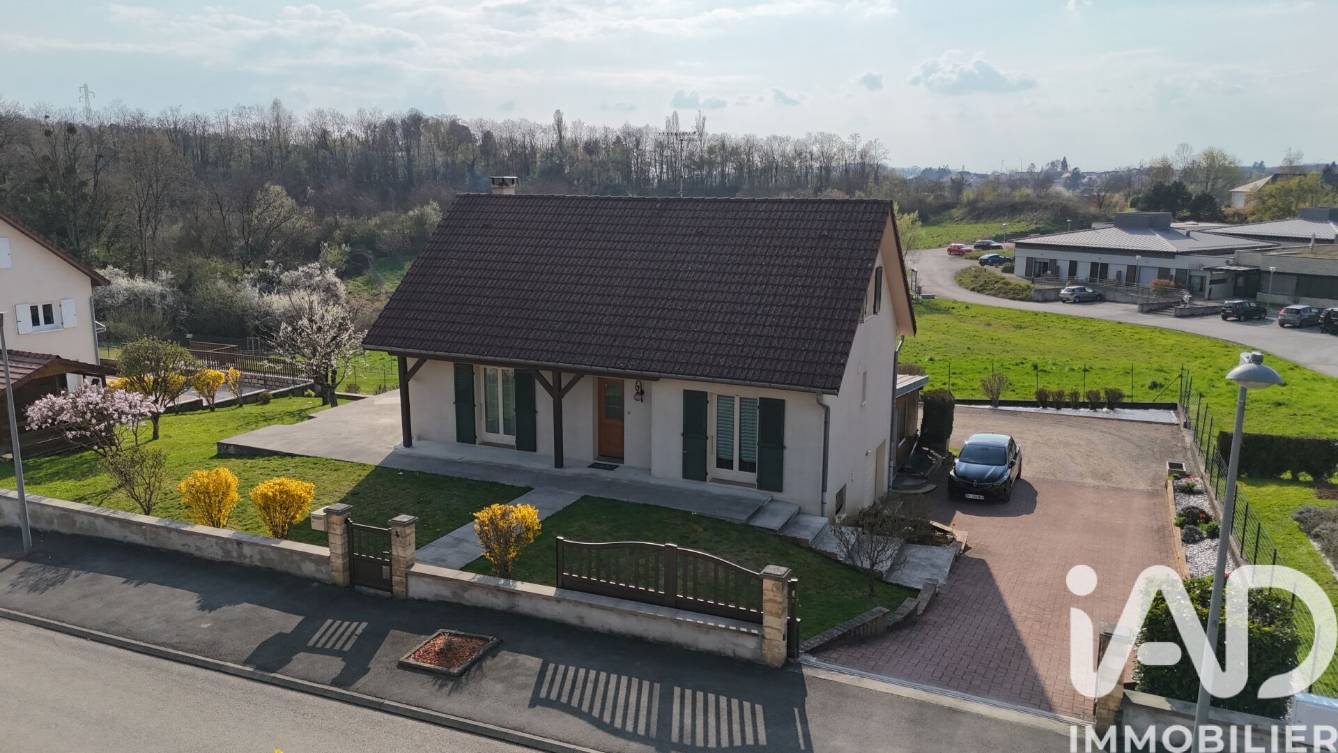 Ecole-Valentin - 120m² - 5p. - 3ch.