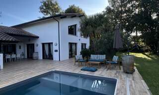 Maison 8 Pièces 197 m² à vendre à Saubion (40230)